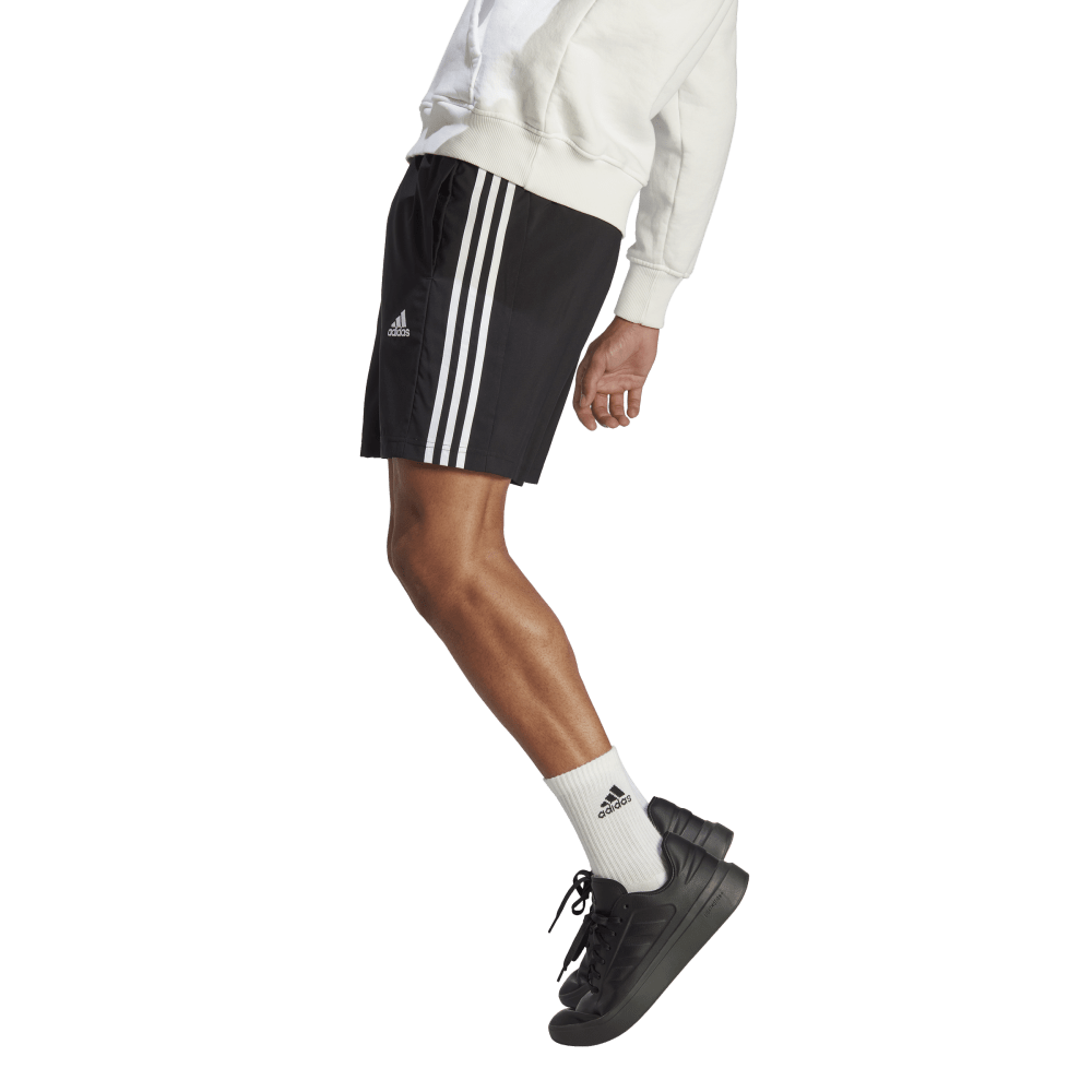 IC1484_5_APPAREL_OnModel_SideView_transparent.png