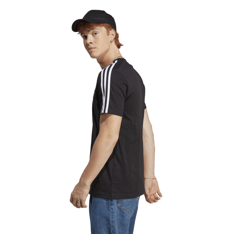 IC9334_6_APPAREL_OnModel_SideView_transparent.png