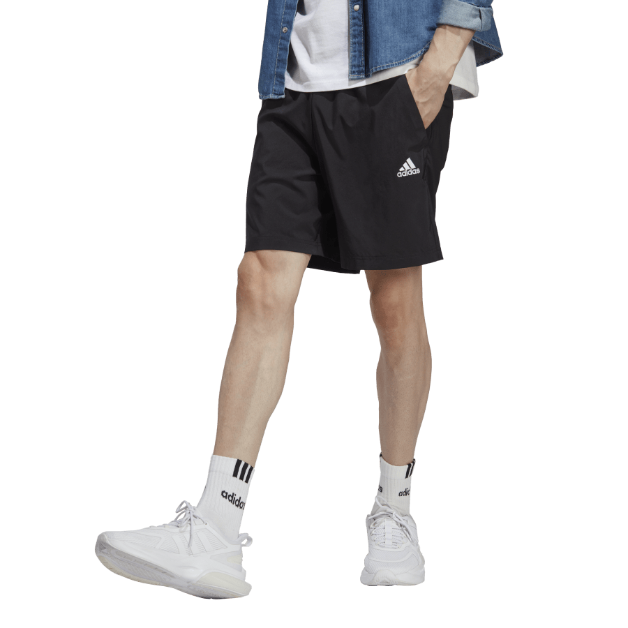 IC9392_3_APPAREL_OnModel_StandardView_transparent.png