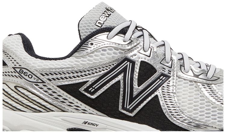 New Balance Men's 860v2 Standard (D) Shoe Silver Black