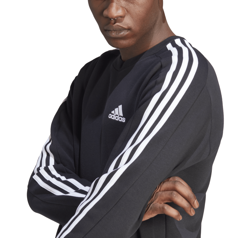 Black adidas crewneck sales sweatshirt