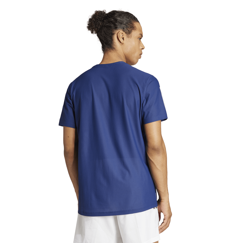 IN1502_5_APPAREL_OnModel_BackView_transparent.png