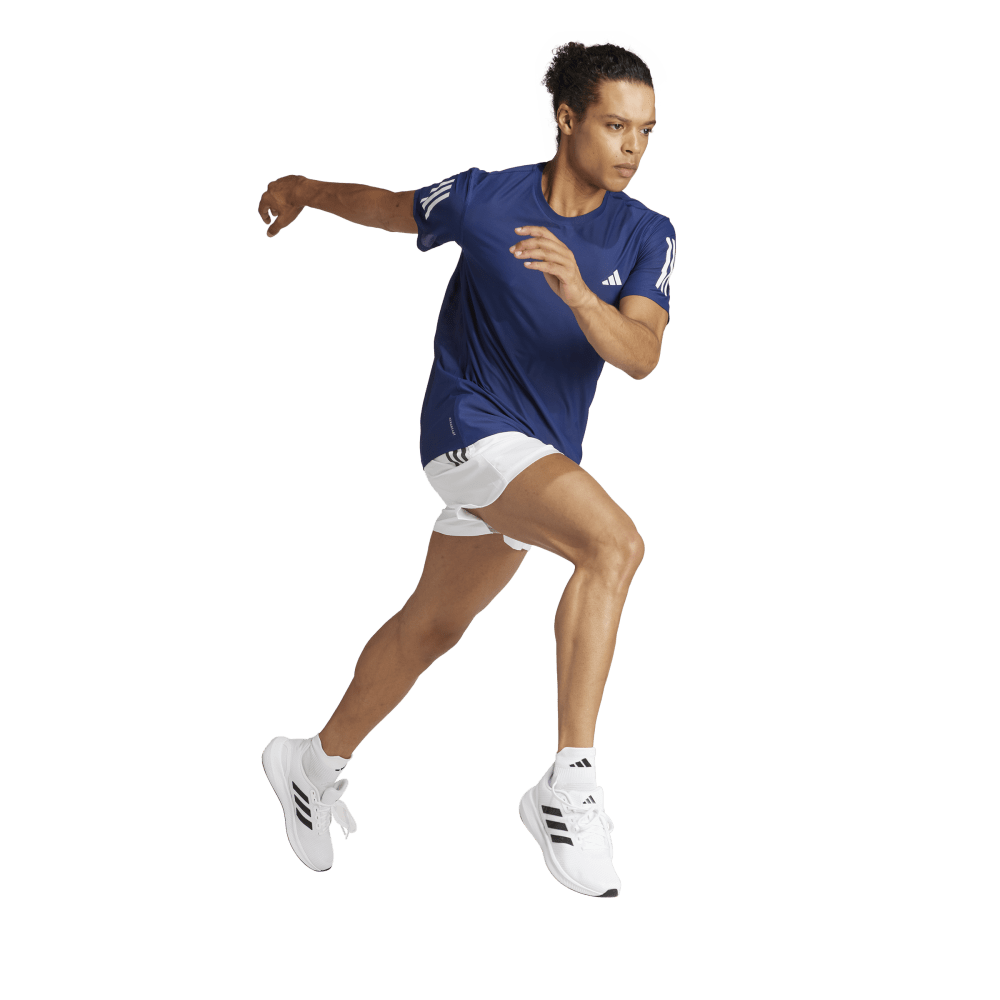 IN1502_6_APPAREL_OnModel_WalkingView_transparent.png