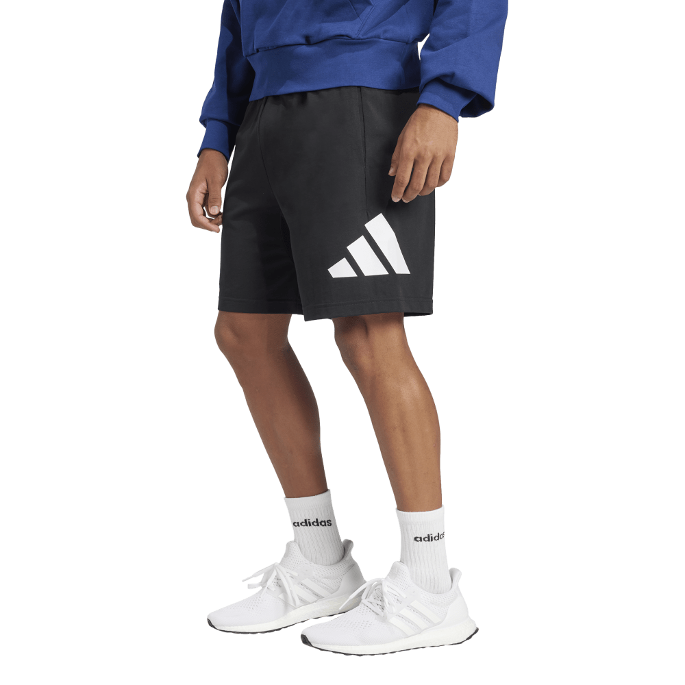 IS6909_2_APPAREL_OnModel_StandardView_transparent.png