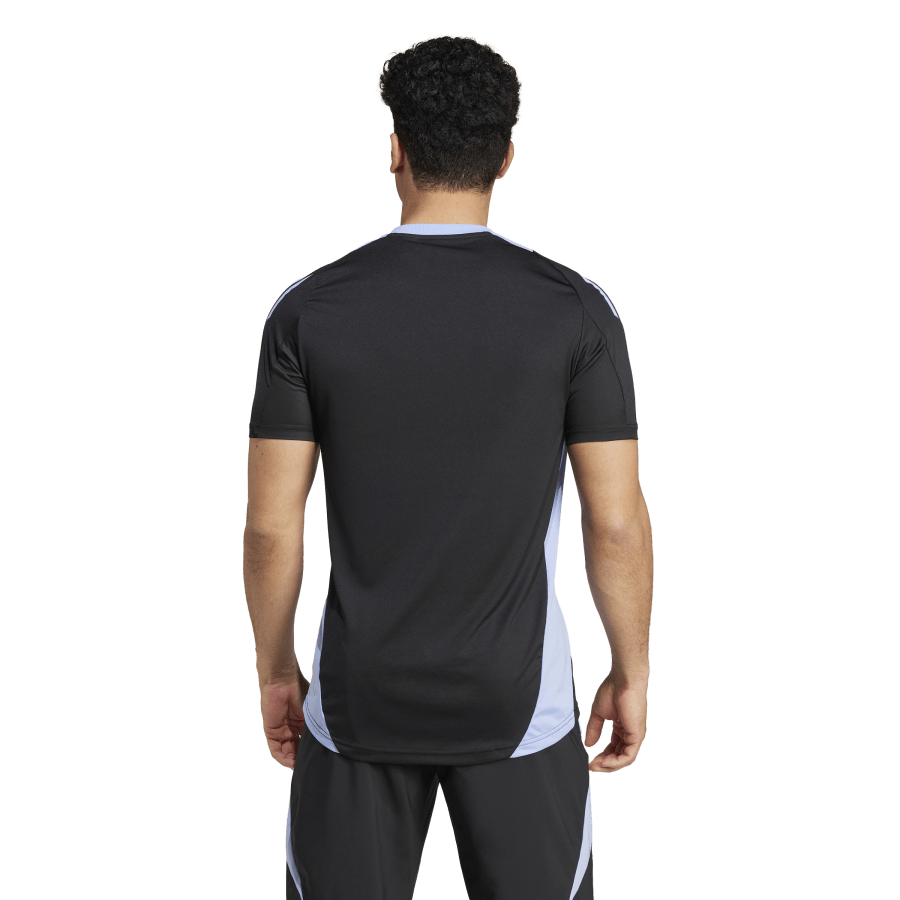 IX0722_5_APPAREL_OnModel_BackView_transparent.png