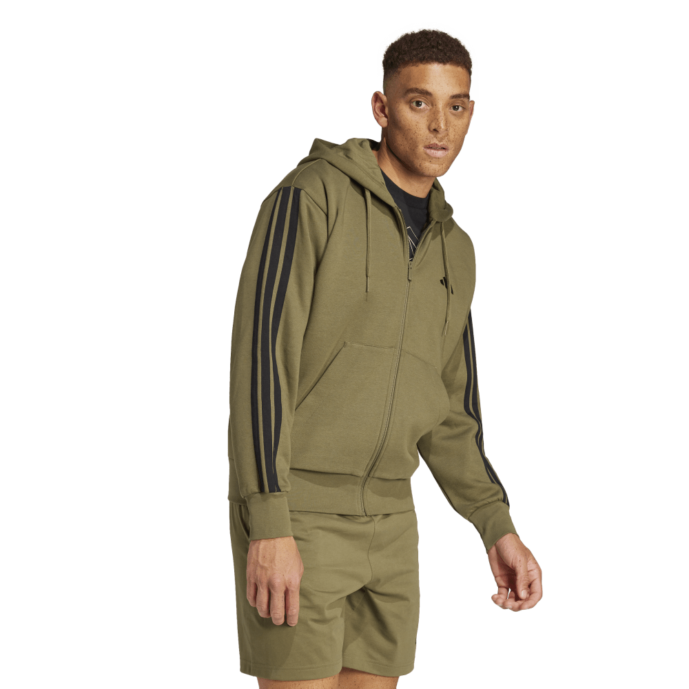 JD1864_4_APPAREL_OnModel_WalkingView_transparent.png