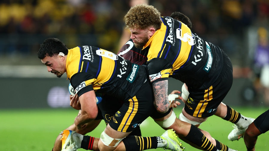 brayden-iose-of-the-hurricanes-charges-forward-during-the-round-12-super-rugby-match-between-hurricanes-and-crusaders-at-hnry-stadium-on-may-01-2026-in-wellington-new-zealand-photo-by.jpg