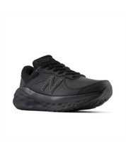 New Balance Women's Fresh Foam X 840F Slip Resistant Shoe Black/Black
