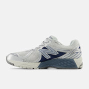 New Balance Men's 860v2 Standard (D) Shoe Sea Salt/Indigo