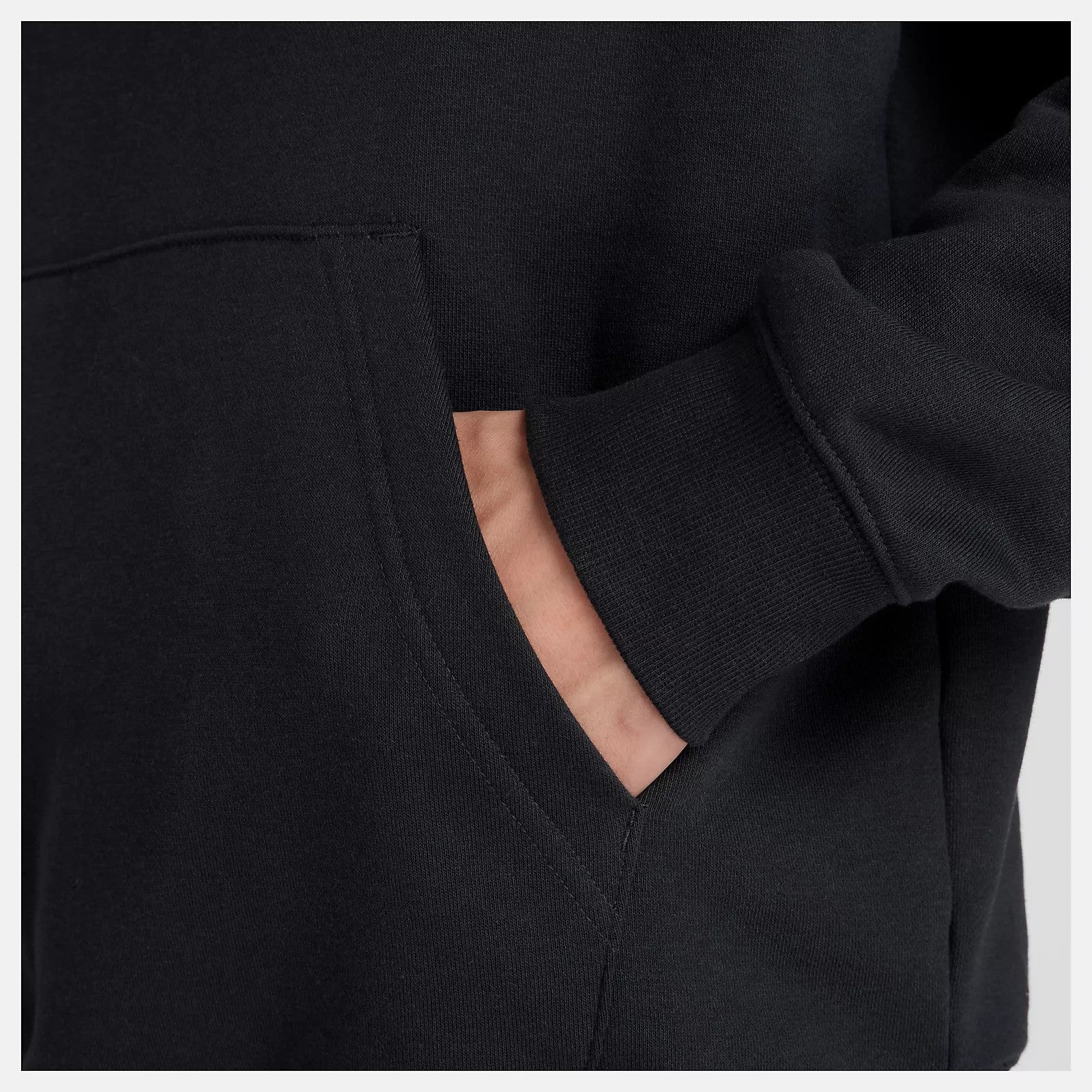 New Balance Linear Graphic French Terry Hoodie Black