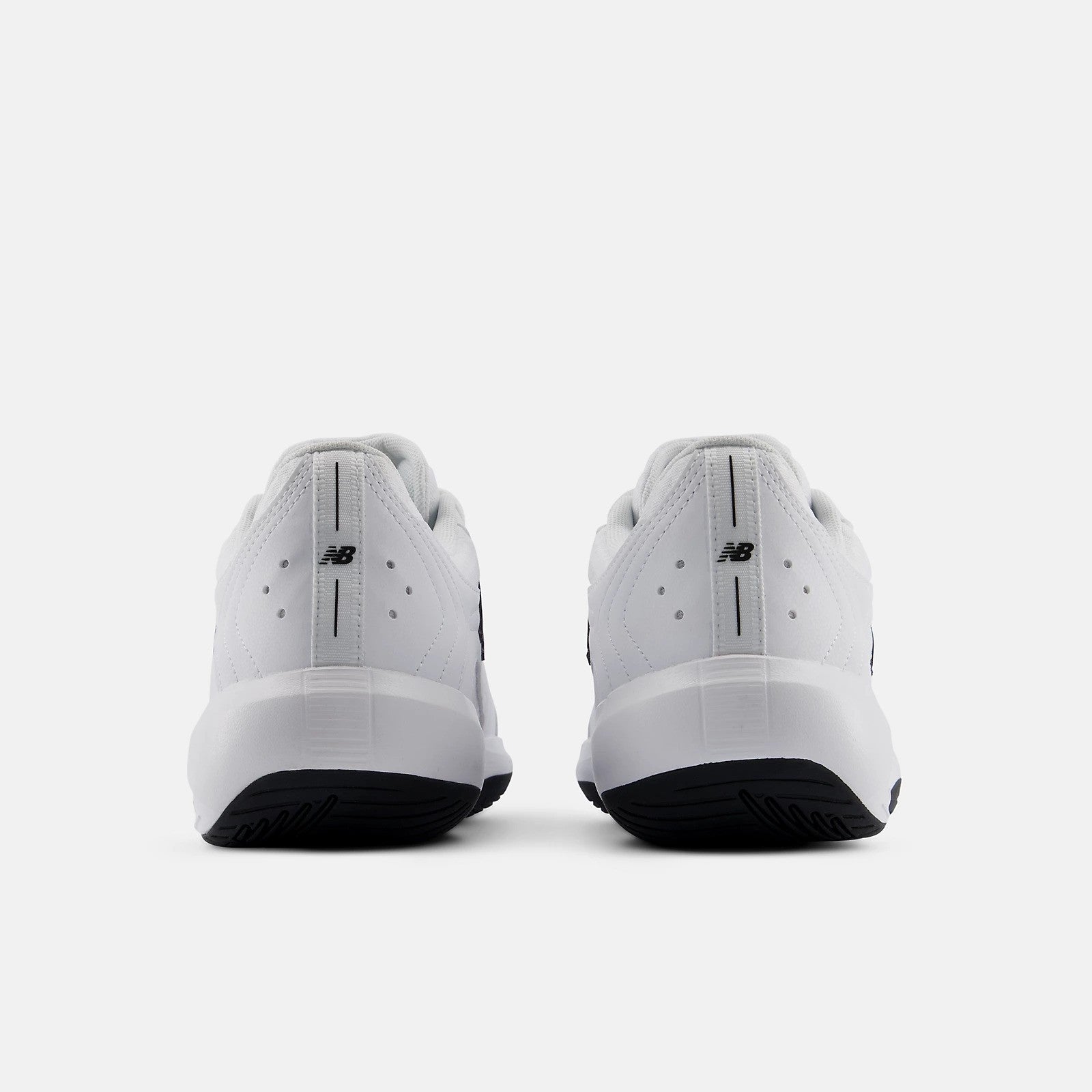 New Balance Women's 696v7 Wide (D) Tennis Shoe White