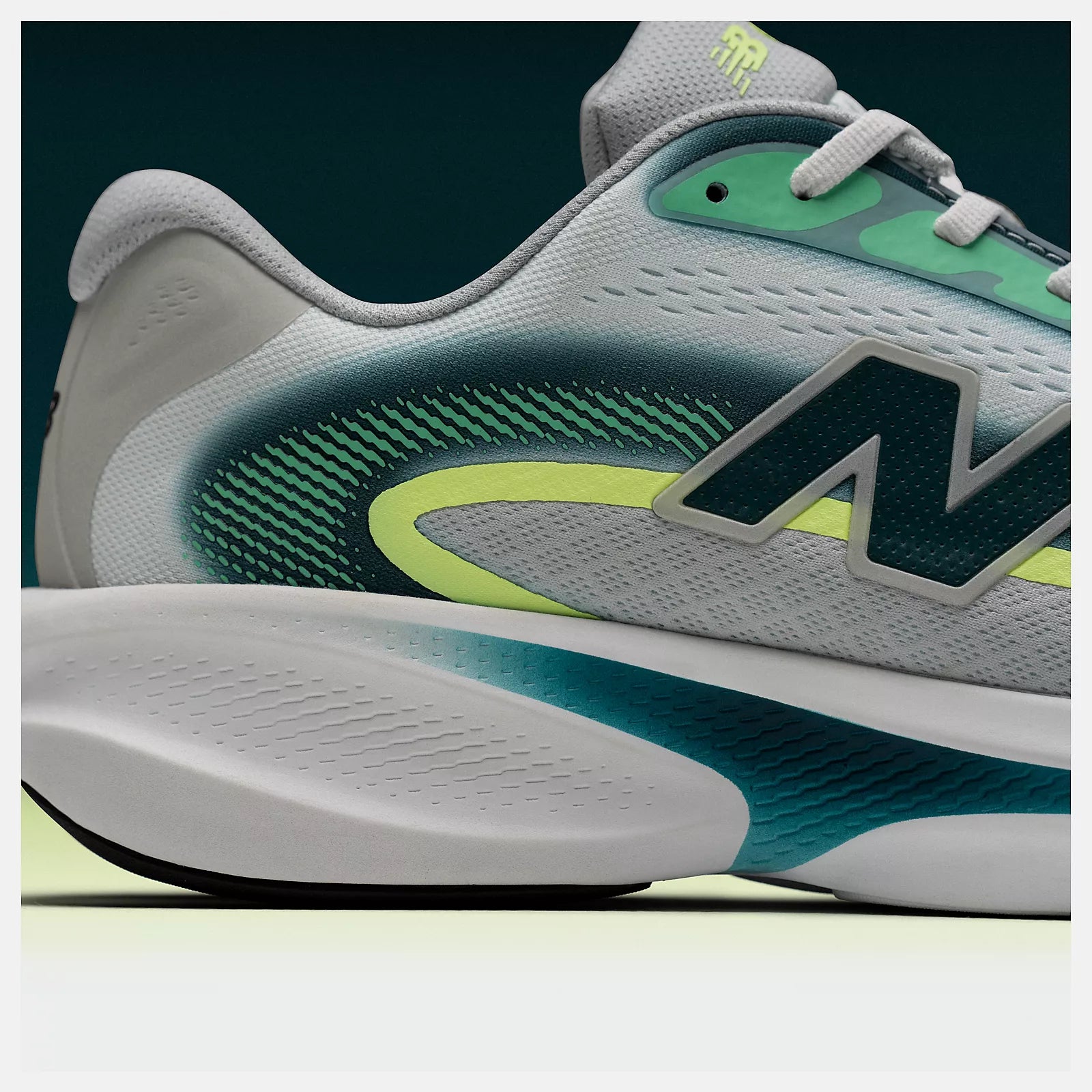 New Balance Women's Fresh Foam X Ellipse Shoe Deep End